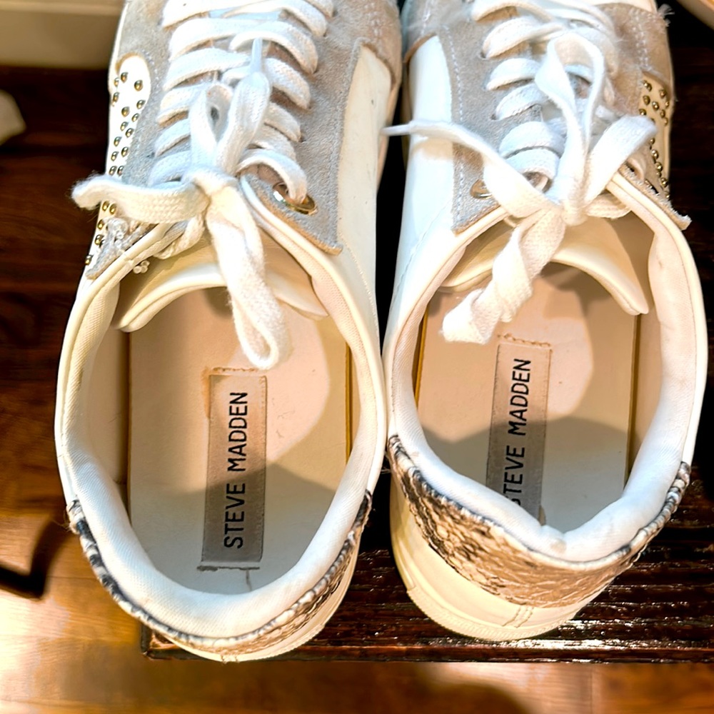 Steve Madden shoes that are Barely worn but super comfortable!